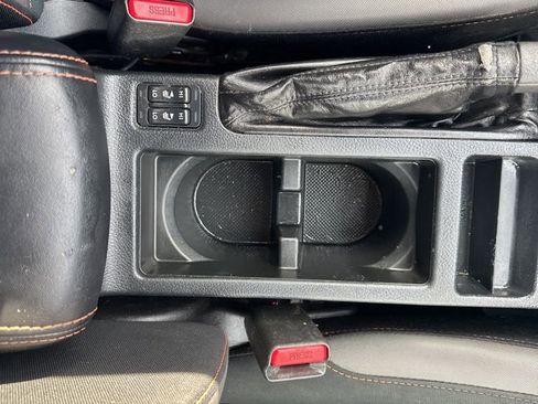 Used 2016 Subaru Crosstrek 2.0i Premium image 8