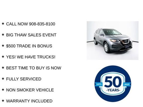 Used 2018 Nissan Rogue SV w/ Premium Package image 7