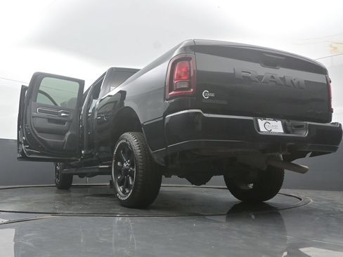 Used 2025 RAM 2500 Big Horn AWD/4WD image 62