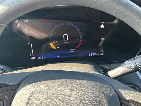 Used 2025 Chevrolet TrailBlazer LT image 38