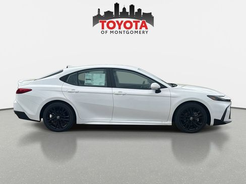 New 2026 Toyota Camry SE image 2