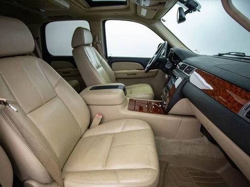 Used 2008 Chevrolet Tahoe LTZ w/ LTZ Preferred Equipment Group image 20