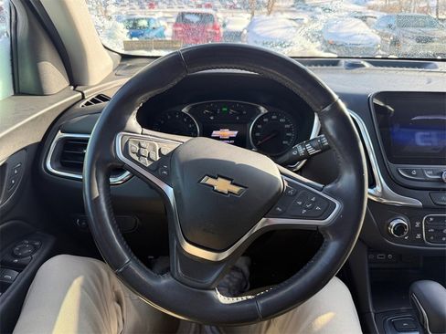 Used 2022 Chevrolet Equinox LT image 15