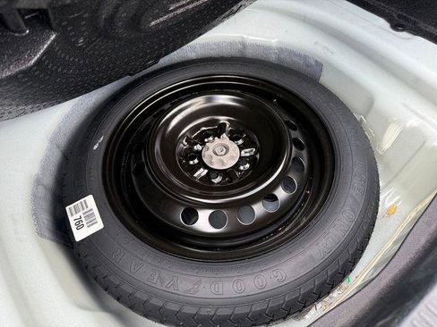 Certified 2024 Toyota Camry SE image 34