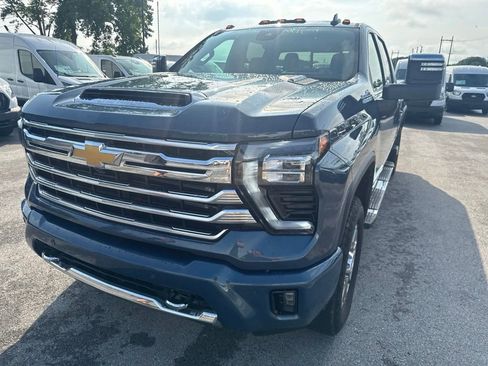 Used 2026 Chevrolet Silverado 2500 High Country w/ Technology Package AWD/4WD image 54