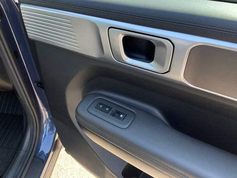 Used 2025 Hyundai Santa Fe XRT image 26