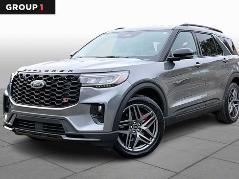 Certified 2025 Ford Explorer ST image 1