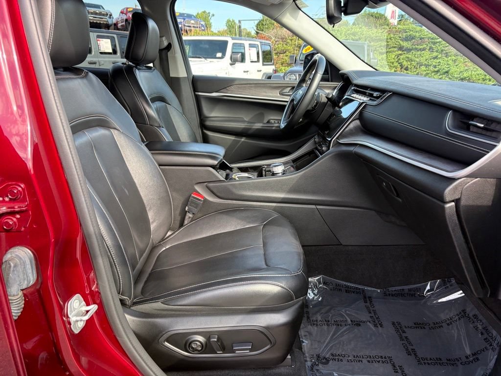 Used 2021 Jeep Grand Cherokee L Limited AWD/4WD image 19