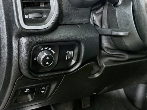 Used 2020 RAM 1500 Big Horn AWD/4WD image 18