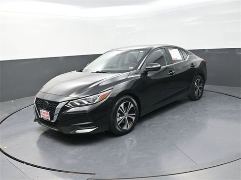 Used 2023 Nissan Sentra SV image 3