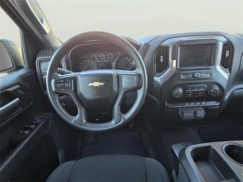 Used 2021 Chevrolet Silverado 1500 Custom image 4