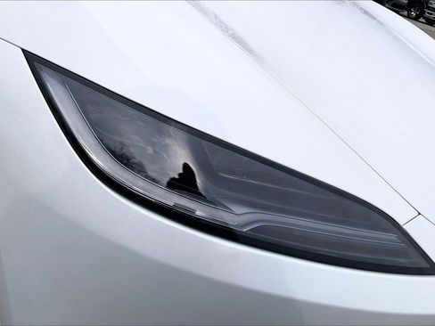 Used 2025 Tesla Model 3 image 25
