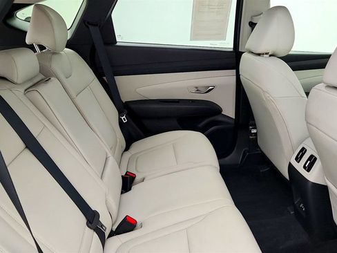 Used 2025 Hyundai Tucson SEL FWD image 23