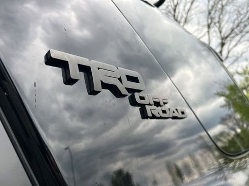 Certified 2024 Toyota 4Runner TRD Off-Road Premium w/ 4Runner Black Package (TMS) AWD/4WD image 32