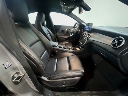Used 2019 Mercedes-Benz CLA 250 image 20