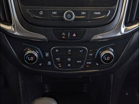 Used 2023 Chevrolet Equinox LT AWD/4WD image 30