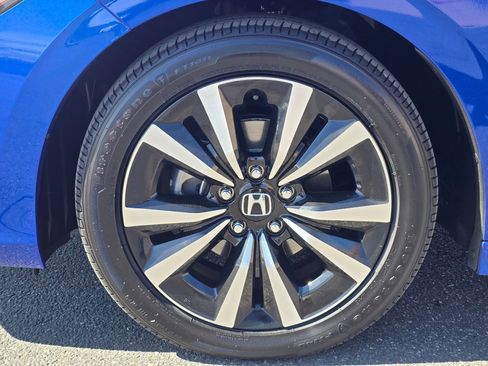 Used 2023 Honda Civic EX image 40