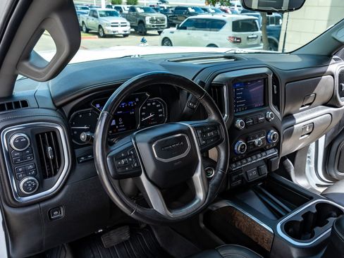 Used 2022 GMC Sierra 3500 Denali w/ Denali Ultimate Package AWD/4WD image 16