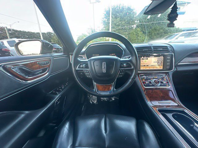 Used 2017 Lincoln Continental Select w/ Climate Package AWD/4WD image 14