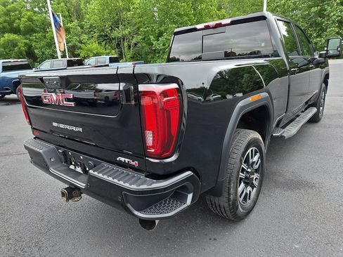 Used 2022 GMC Sierra 2500 AT4 w/ AT4 Preferred Package AWD/4WD image 3