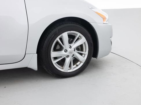 Used 2015 Nissan Altima 2.5 SV FWD image 19