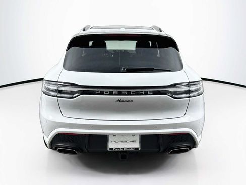 Certified 2026 Porsche Macan AWD/4WD image 10