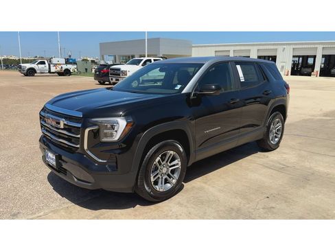 New 2027 GMC Terrain Elevation w/ LPO, Floor Liner Package FWD image 4