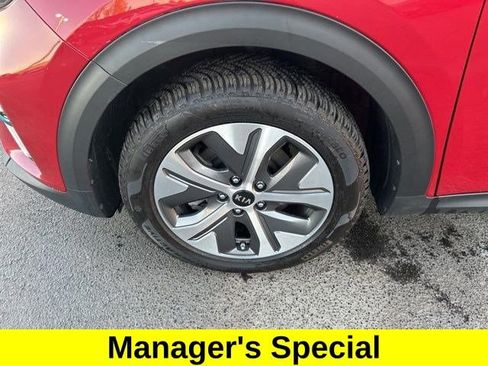 Used 2021 Kia Niro EX Premium w/ Cold Weather Package image 48