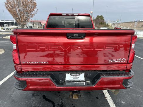 Used 2021 Chevrolet Silverado 2500 High Country w/ Z71 Off-Road Package image 9