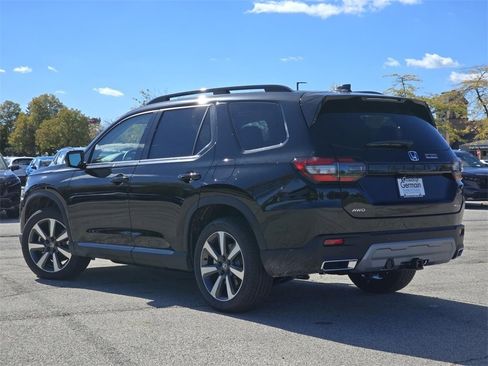 New 2025 Honda Pilot Touring image 20