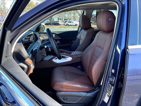 Used 2025 Mercedes-Benz GLE 350 4MATIC image 7