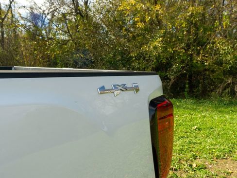 Used 2021 GMC Sierra 2500 4x4 Crew Cab w/ Gooseneck/5TH Wheel Package image 13