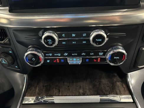 Certified 2023 Ford F150 Lariat image 25