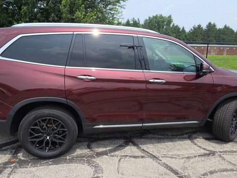 Used 2020 Honda Pilot Touring image 9
