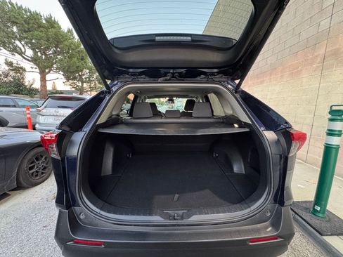 Used 2025 Toyota RAV4 XLE w/ Convenience Package image 33