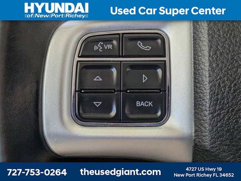 Used 2020 Dodge Journey SE w/ SE Popular Equipment Group image 30