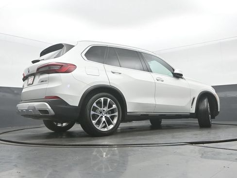 Used 2019 BMW X5 xDrive40i w/ Premium Package 2 AWD/4WD image 33