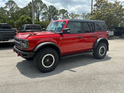 Used 2023 Ford Bronco Badlands AWD/4WD image 2