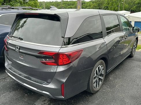Used 2025 Honda Odyssey EX-L image 3