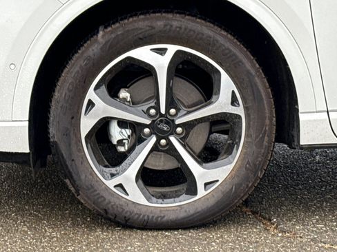 Used 2024 Ford Escape ST-Line Elite w/ Premium Technology Package image 26