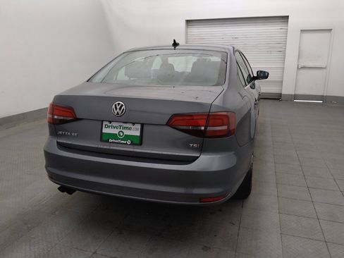 Used 2016 Volkswagen Jetta SE FWD image 7