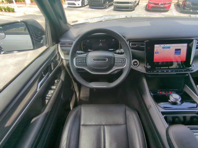Certified 2024 Jeep Wagoneer Series II w/ Flexible Seating Group RWD image 19