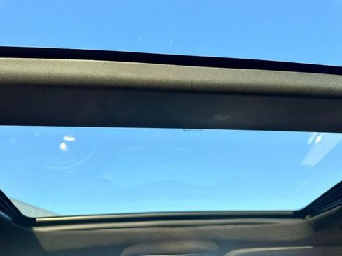 Used 2016 Jeep Grand Cherokee Summit image 12