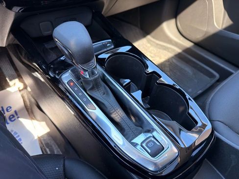 Used 2024 Chevrolet Trax ACTIV w/ Sunroof Package image 22