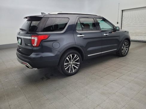 Used 2017 Ford Explorer Platinum image 10