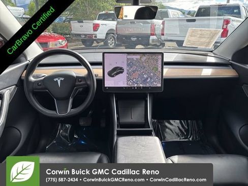 Used 2021 Tesla Model Y Long Range AWD/4WD image 9