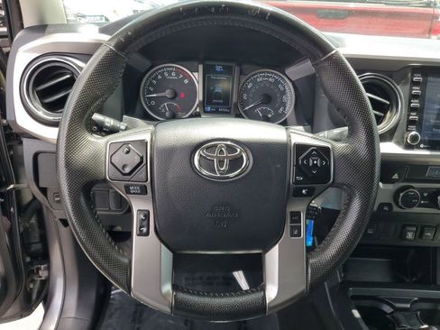 Used 2022 Toyota Tacoma SR5 image 15