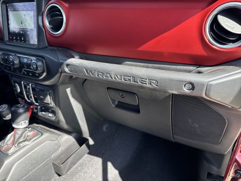 Used 2021 Jeep Wrangler Unlimited Rubicon AWD/4WD image 21