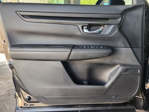 Used 2023 Honda CR-V Sport image 19