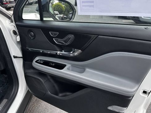 Certified 2020 Lincoln Corsair Reserve AWD/4WD image 37